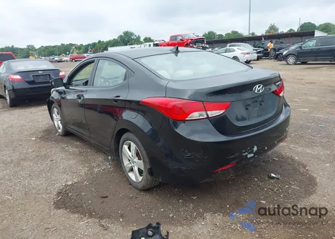 2011 Hyundai Elantra Gls/Limited z USA, uszkodzony, nr VIN 5NPDH4AE3BH005582